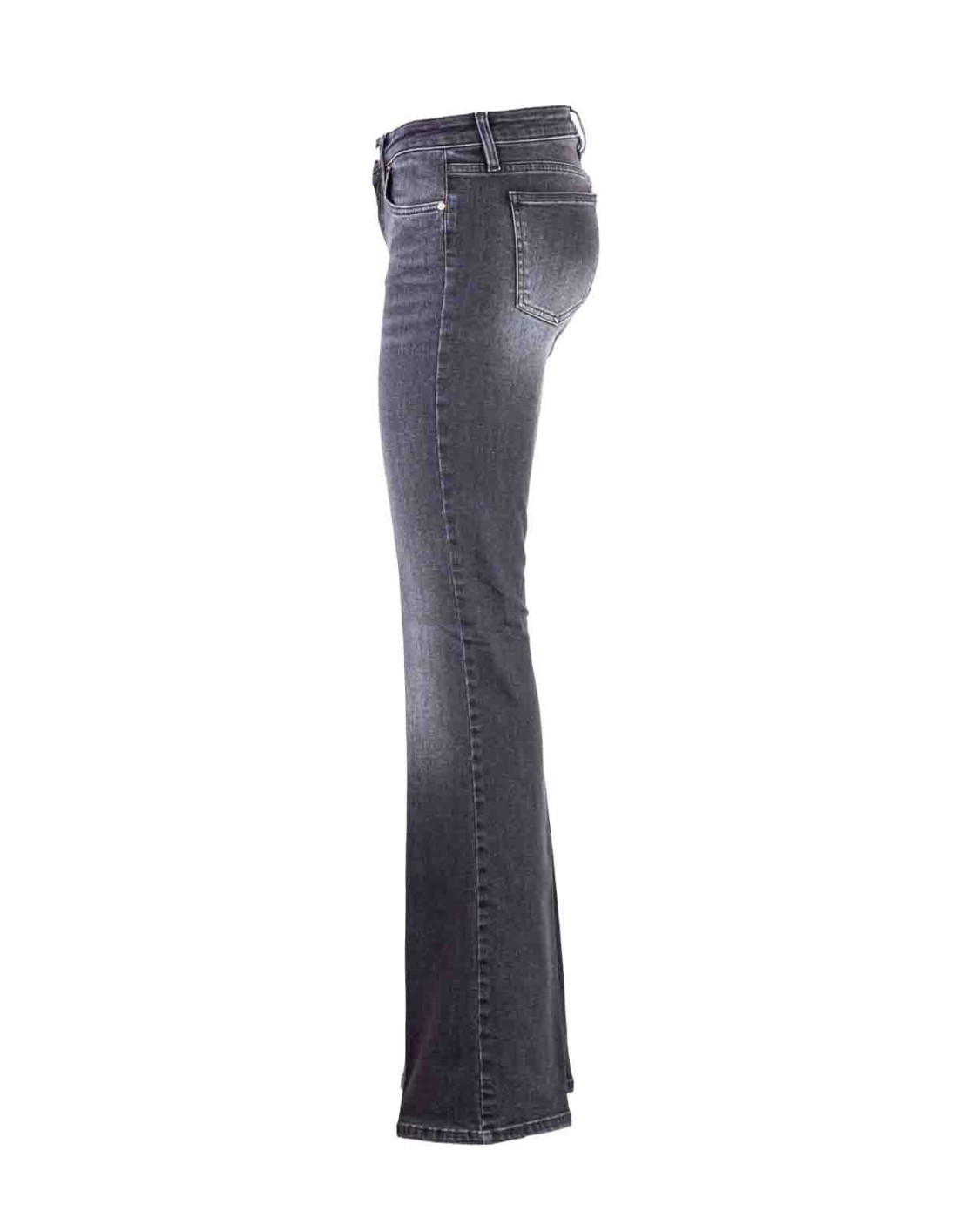 shop DON THE FULLER Saldi Jeans: Don The Fuller jeans "Breda" a zampa.
Elasticizzato.
Modello 5 tasche.
Passanti per cintura.
Vita alta.
Chiusura con zip e bottone.
Composizione: 98% Cotone 2% Elastan.
Fabbricato in Italia.. BREDA DTF FW1802-G number 2646804